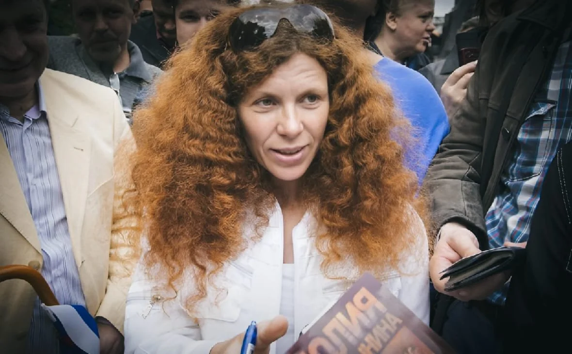 Russia: Yulia Latynina Charged a Second Time for Failing to Comply with “Foreign Agent” Law