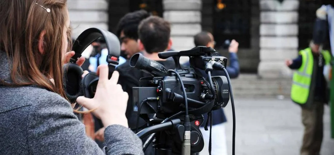 Germany: Targeted for Her Reporting, Woman Journalist Assaulted in Berlin