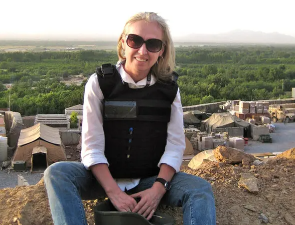 Afghanistan: Australian journalist Lynne O’ Donnell held by Taliban, forced to tweet apology for her reporting before release