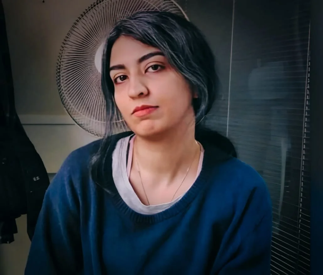 Iran: Journalist Negar Ostad Agha Detained While Covering Funeral of Teenage Girl