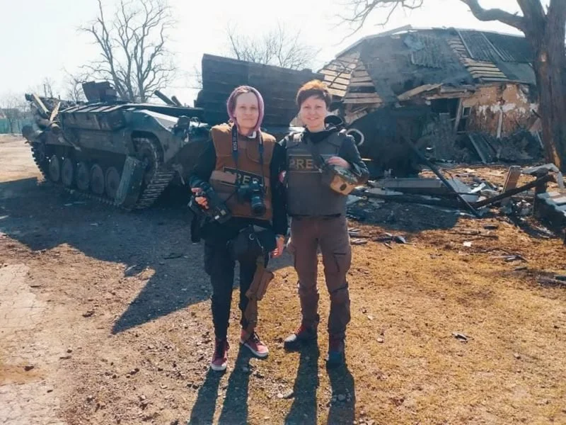 Ukraine: Russian Forces Shell Radio Svoboda Press Crew in Donetsk