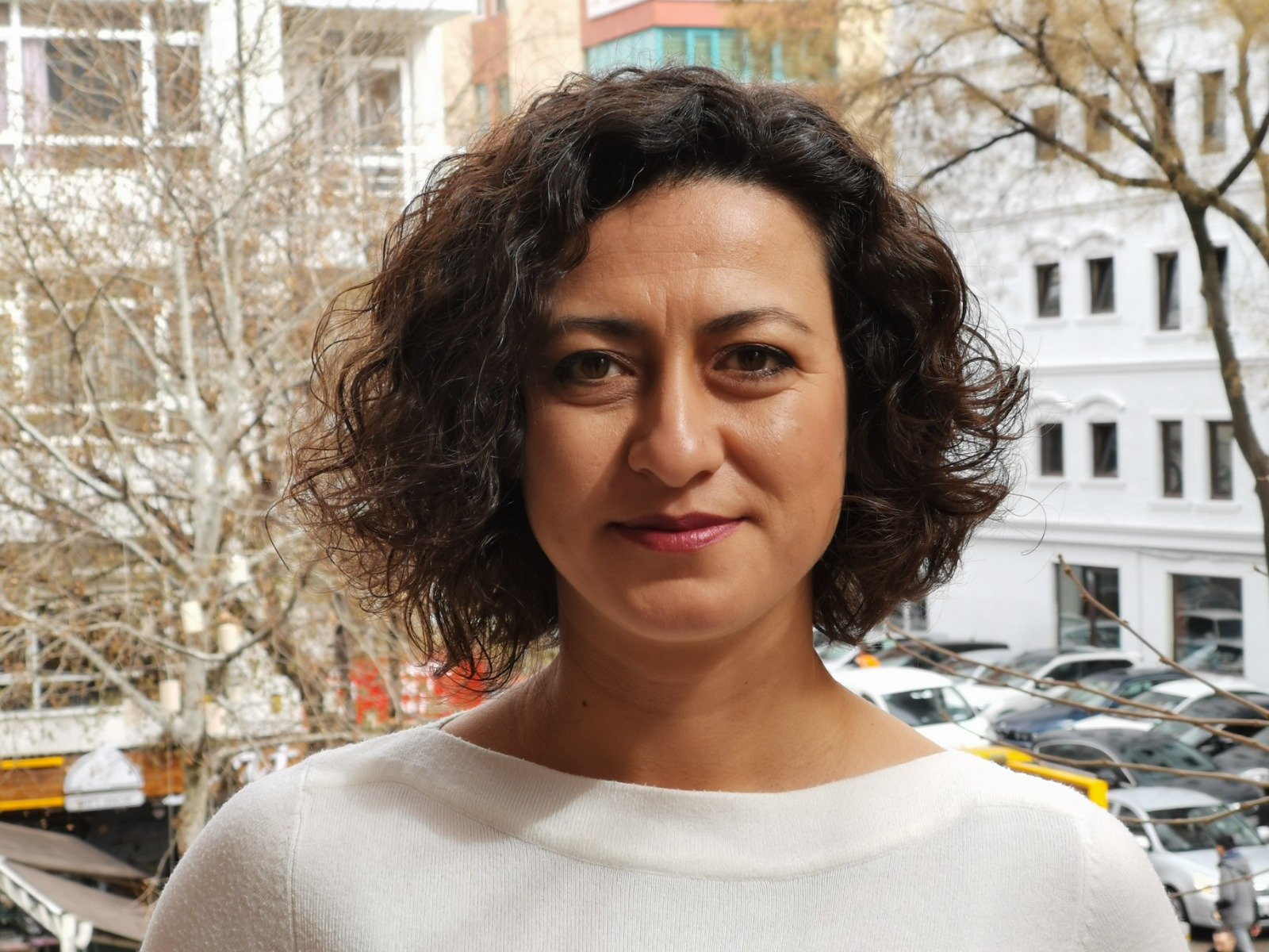 Türkiye: Gazeteci Derya Okatan 25 Bin TL Adli Para Cezasına Çarptırıldı