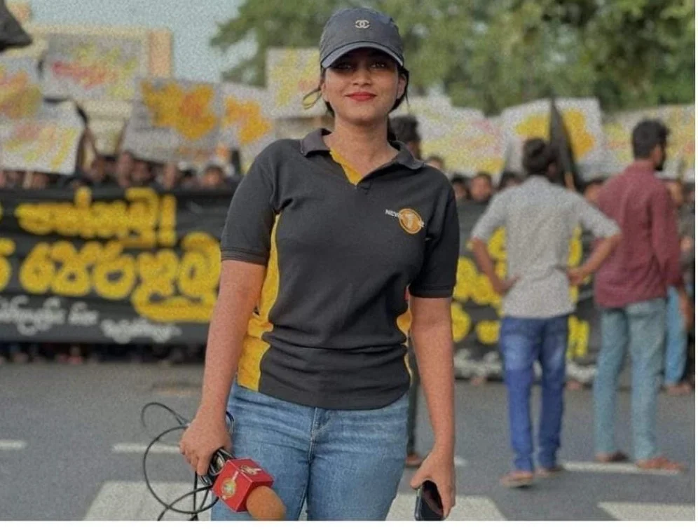 Sri Lanka: Journalists from News First attacked for covering an anti-government protest