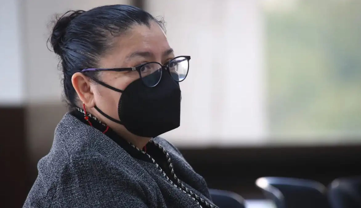 Guatemala: Police Detain El Periódico Staffer Flora Silva After Raiding Home On Money Laundering Charges