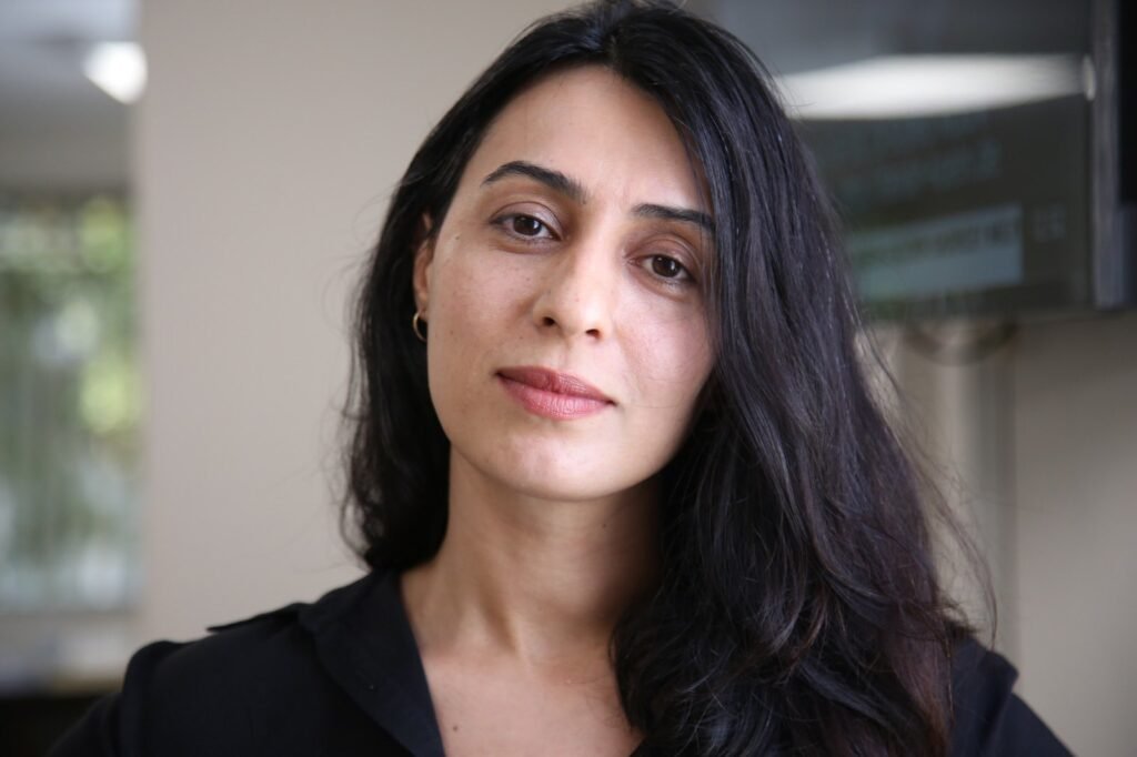 Türkiye: Gazeteci Diren Yurtsever havaalanında gözaltına alındıktan sonra ifade verme şartıyla serbest bırakıldı