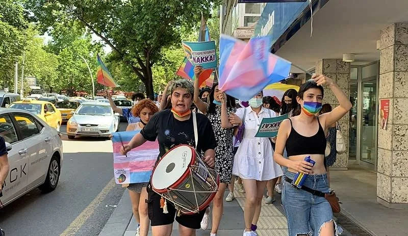 Türkiye: Ankara’da Düzenlenen LGBTİ+ Onur Yürüyüşünde Darp Edilen  Gazeteciler Hastaneye Kaldırıldı