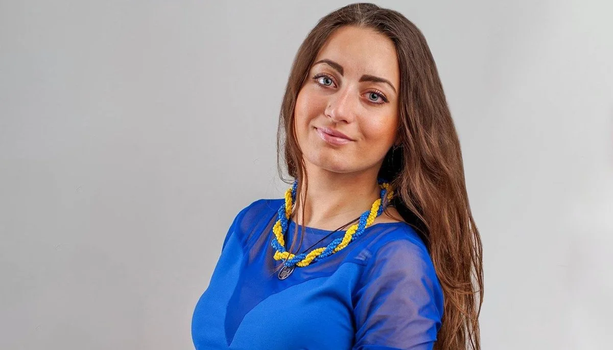 Ukraine: Security Point Guns at Journalist Alyona Bereza and Other Press After Denying Access to Administration Hall