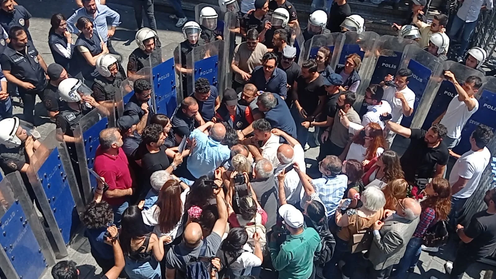 Turkey police violation