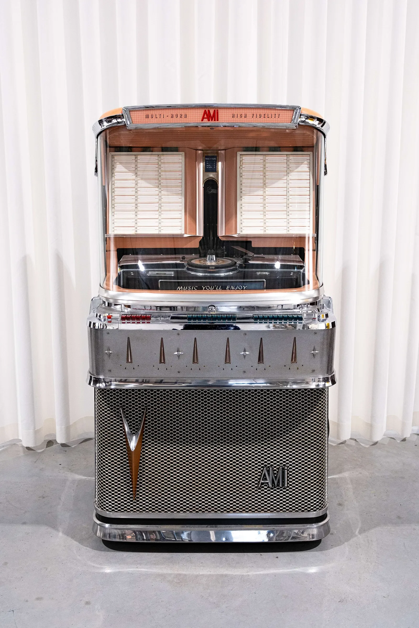 1950s Vintage jukebox, AMI model 