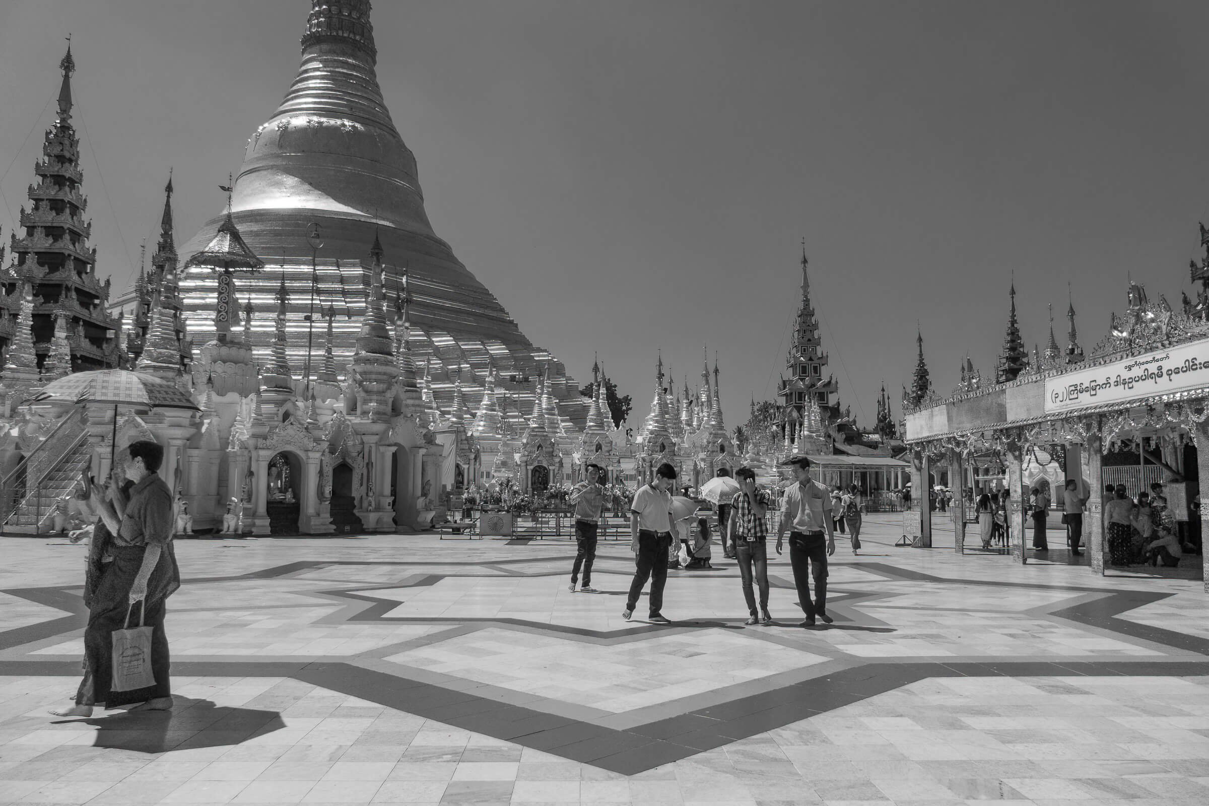 04.12 Myanmar Yangon 2-23.jpg
