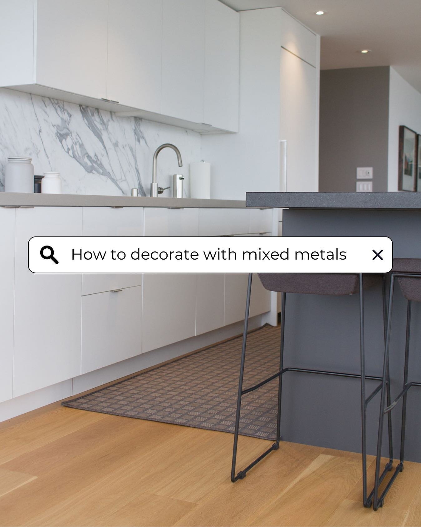 Decorating with mixed metals doesn&rsquo;t have to be a &ldquo;Design Don&rsquo;t&rdquo; when you follow a few simple guidelines:

⚡️ Stick to 2 different metals in smaller spaces like a laundry room or powder room

⚡️ If your space is larger, like a