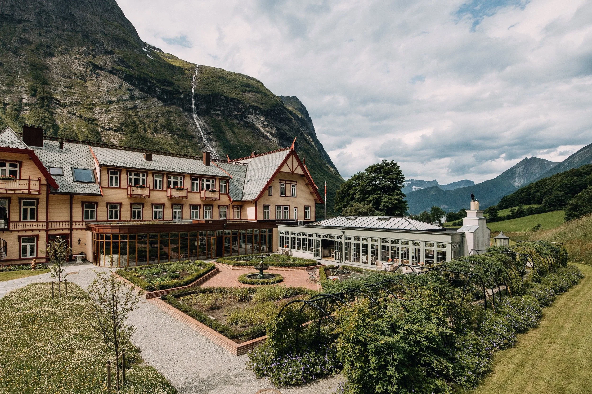 Hotell Union Øye Sommer_Marøy&Klouda-21.jpg