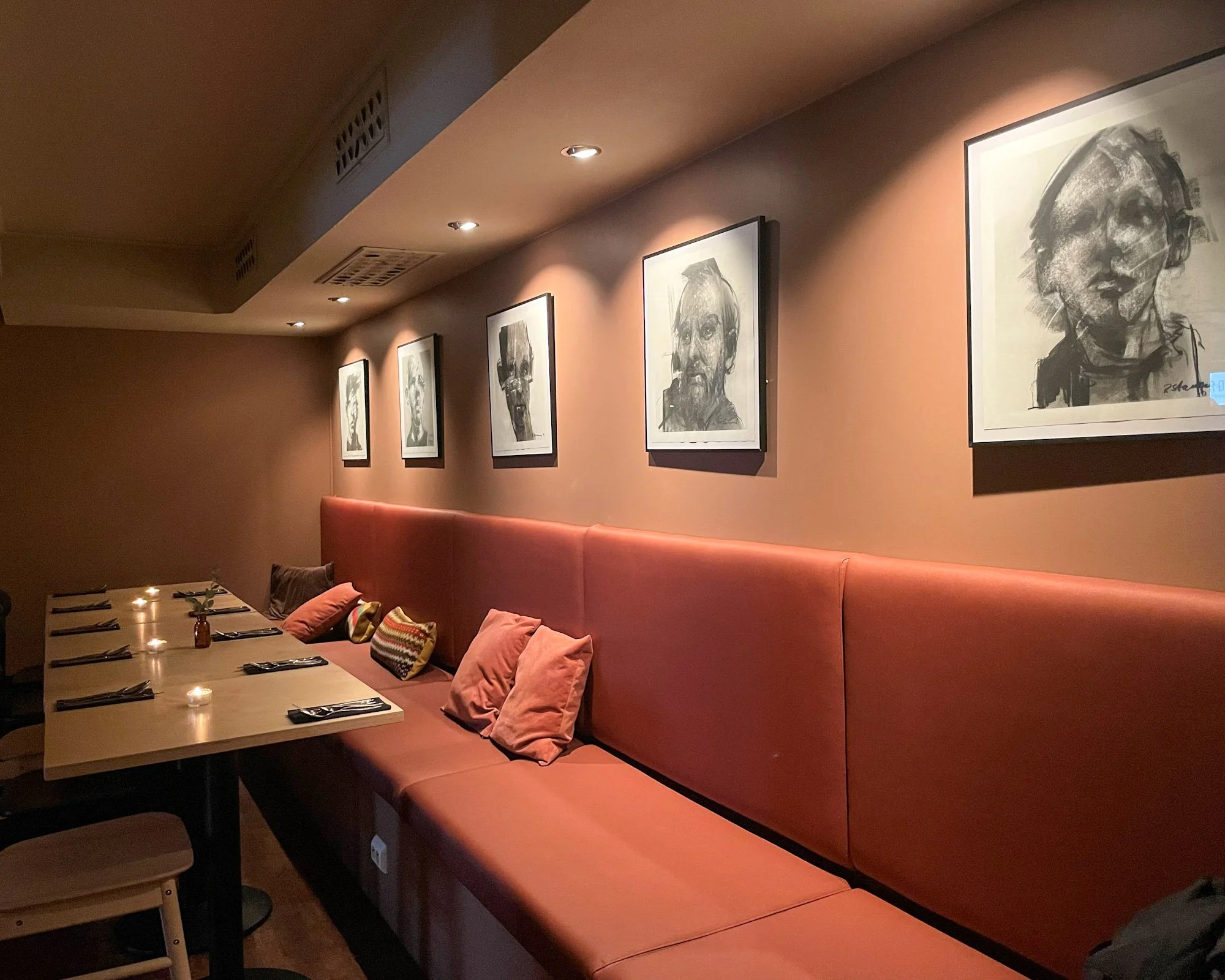Brør interiør ØNK_edited.jpg