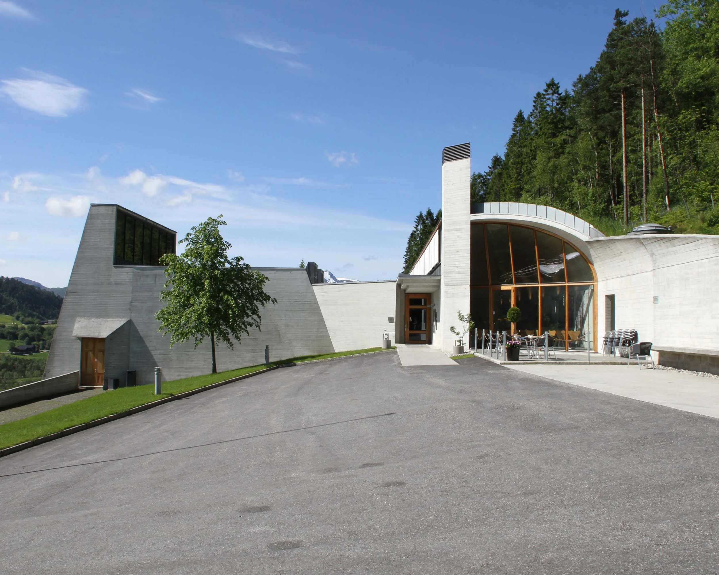 Aasentunet ute Foto-Gaute_Øvereng_Nynorsk_Kultursentrum.jpg