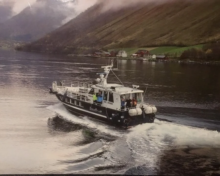 Hjørundfjordskyss 2 15823472_1844417522436845_2837411596021024721_n (002)_edited.jpg