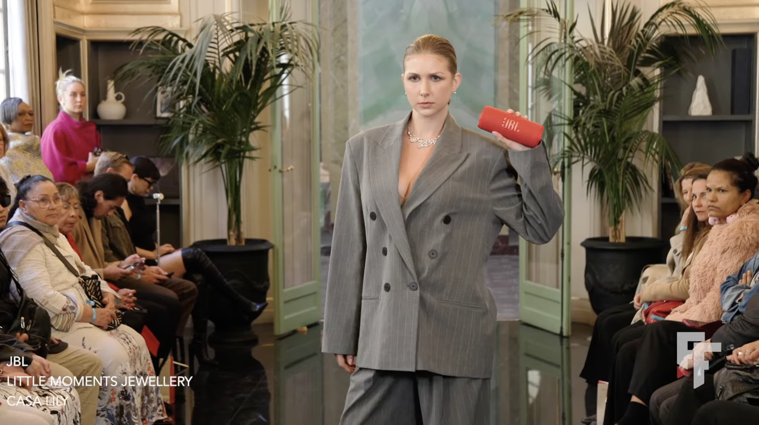 PARIS FASHION WEEK · OCT 2025
JBL