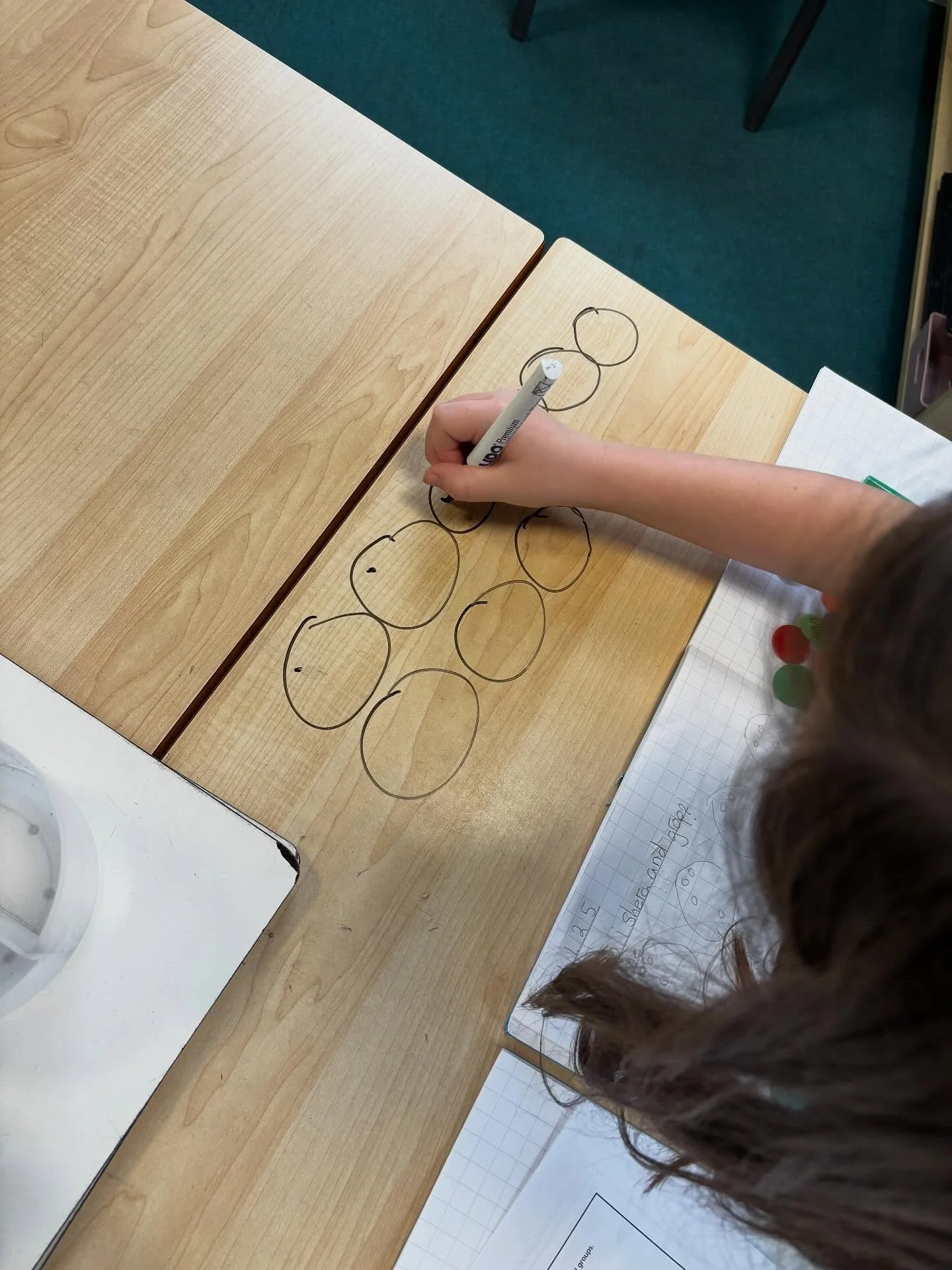Kingfishers and Goldfinches have had a great time sharing and grouping in maths 

#hebdenbridgeschoolsfederation #hebdenbridgeschools