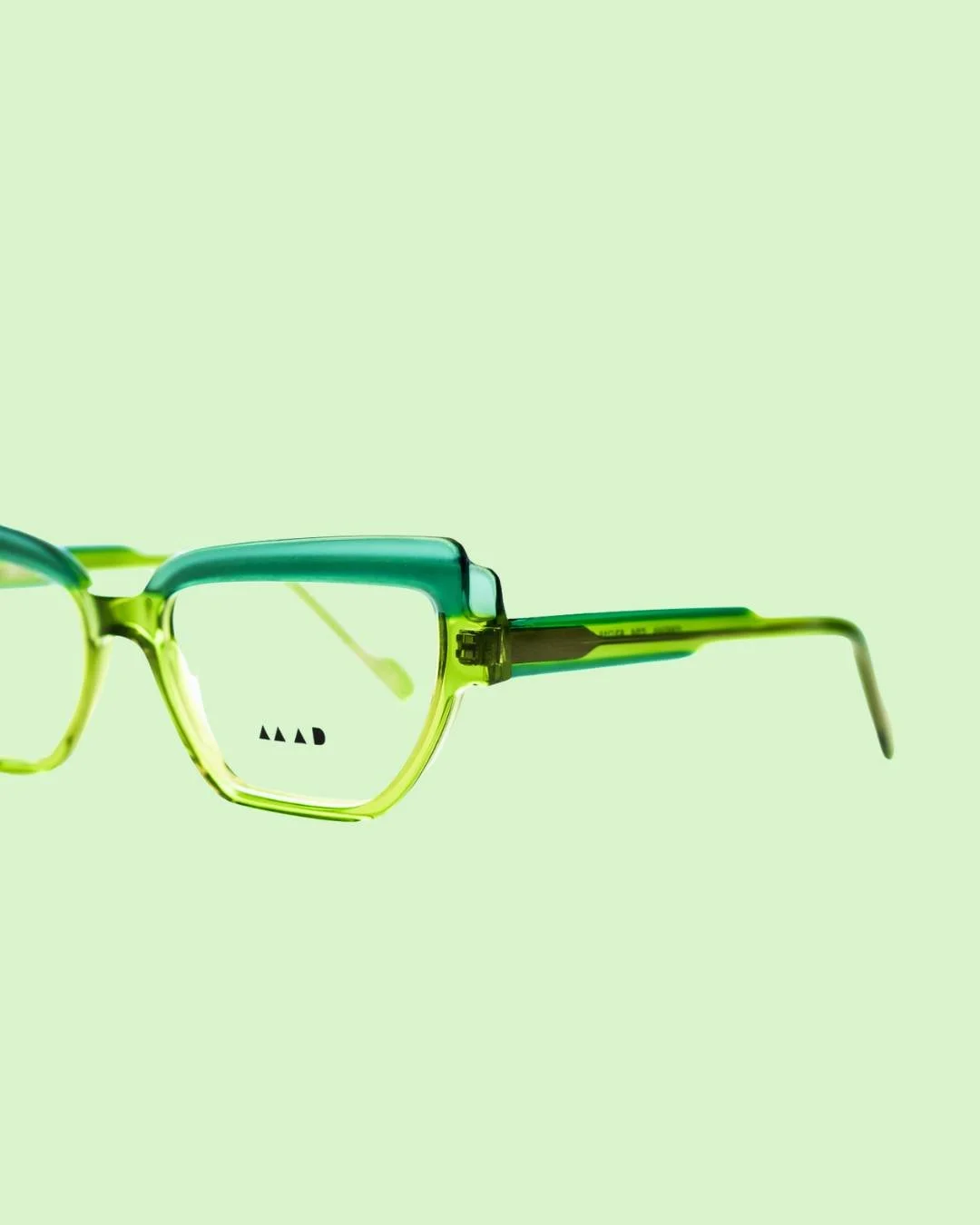 Meet our latest obsession: a bold lime‑green acetate frame from Mad in Italy, handcrafted with that signature blend of Italian creativity, technical precision, and playful style. 

These aren&rsquo;t just glasses. they&rsquo;re a statement.

At Avenu