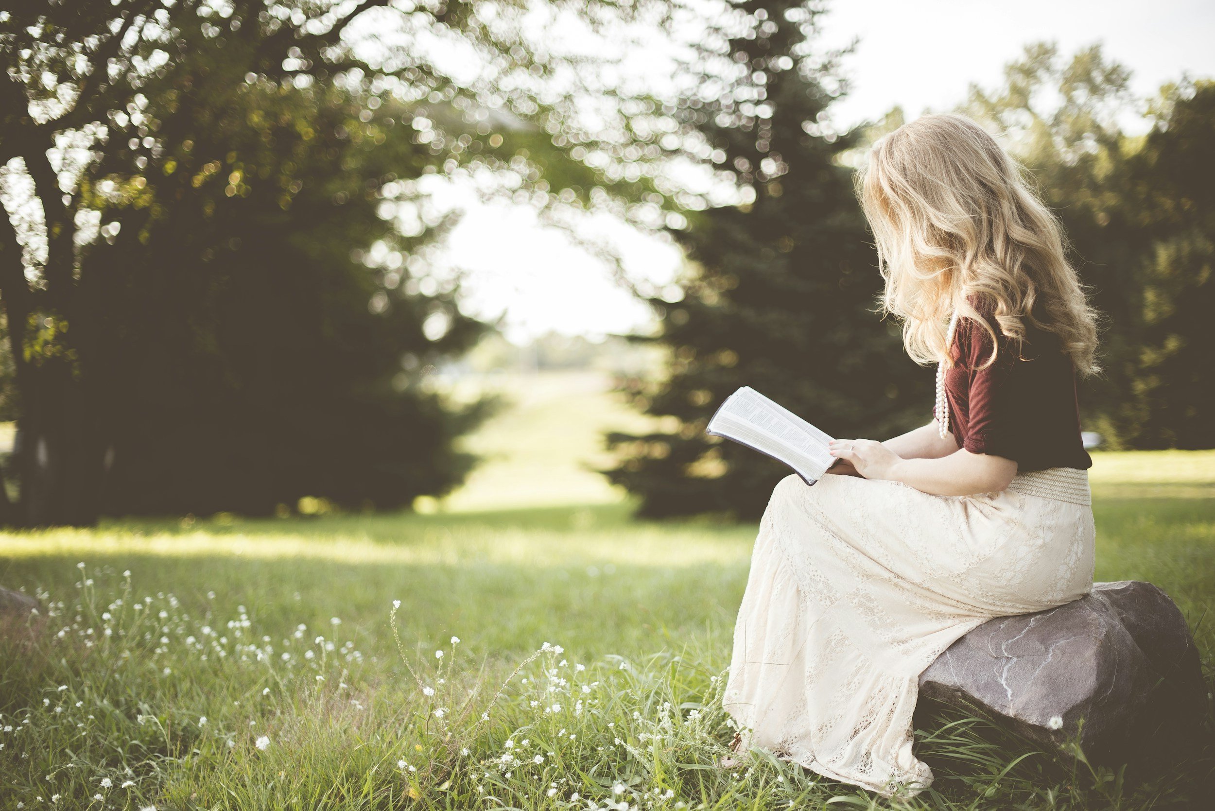 4 Scripture Verses for Healthy Eating and Weight-loss in Motherhood