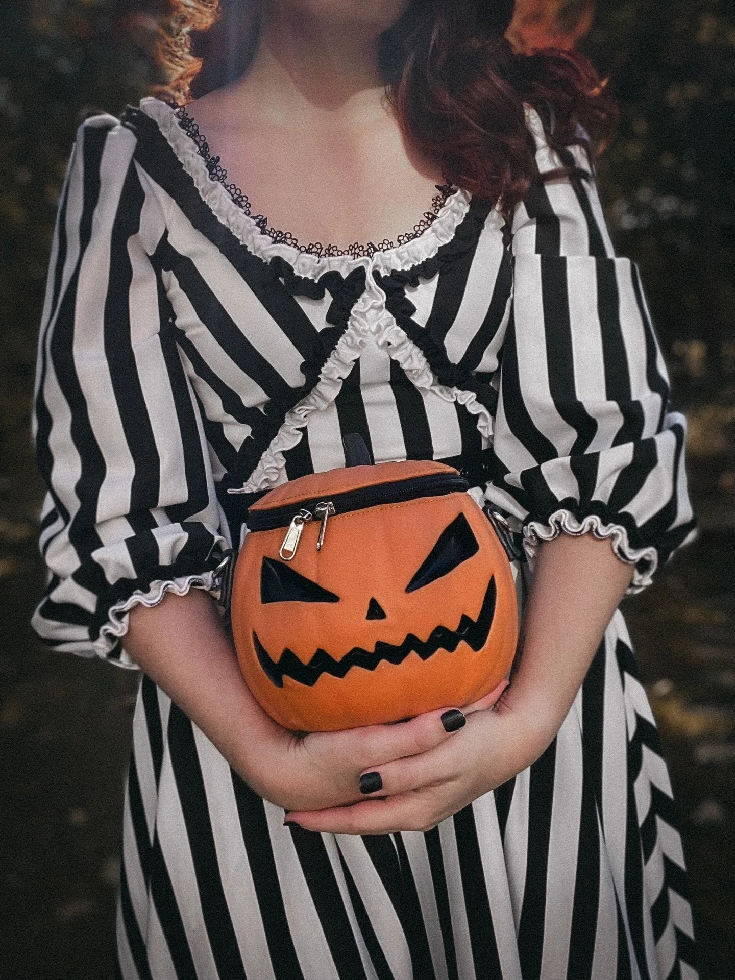 𝕳𝖊𝖑𝖑𝖔 𝕺𝖈𝖙𝖔𝖇𝖊𝖗 🎃
.
Happy spooky season! 👻 may you have a glorious month filled with treats, leaf frolicking, pumpkin carving, haunted houses,  cozy stormy nights, scary stories around the fire, and magic 🌙🍂
