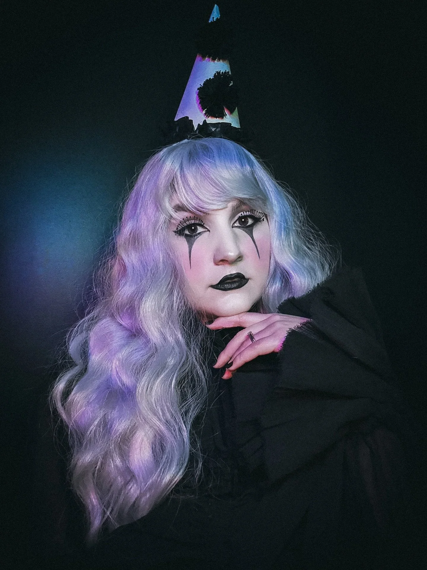 Happy Halloween!! 🎃👻🤡 2025 really has me feeling like a clown so it was easy to decide on a costume. 
.
I hope you have a safe and delightful Halloween filled with delicious treats, frightfully fun tricks, and community 🖤