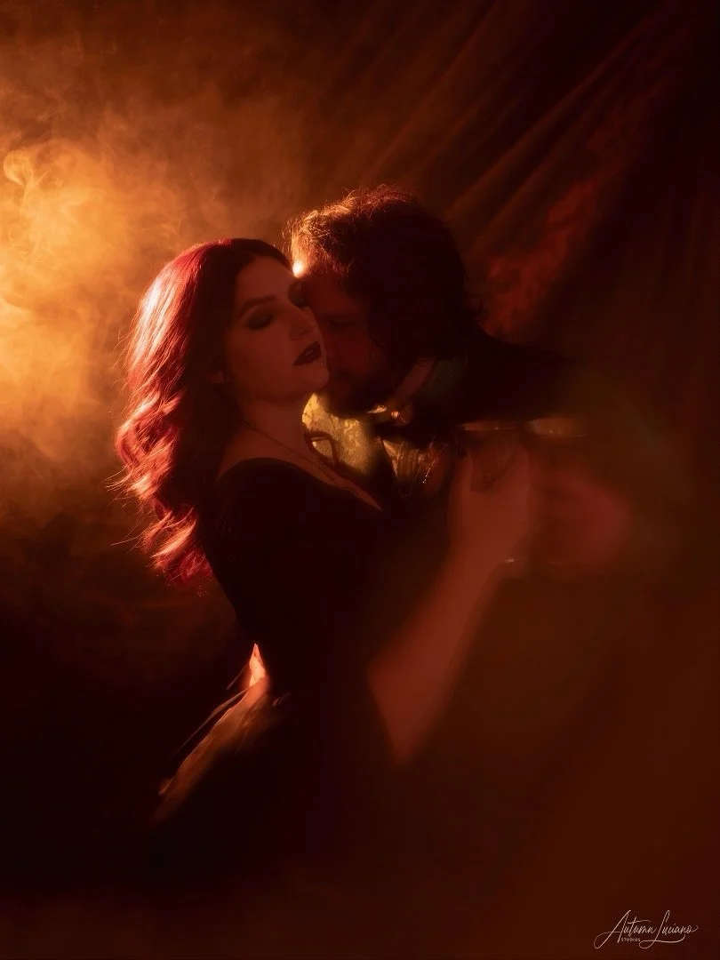 𝕮𝖆𝖗𝖆 𝕸𝖎𝖆. 𝕸𝖔𝖓 𝕮𝖍𝖊𝖗.🖤🕯️
.
Joel and I celebrated our 10th wedding anniversary this year, and as he&rsquo;s truly the Gomez to my Morticia and the Lazslo to my Nadja, I wanted to mark the occasion with a photoshoot that fully showcases t