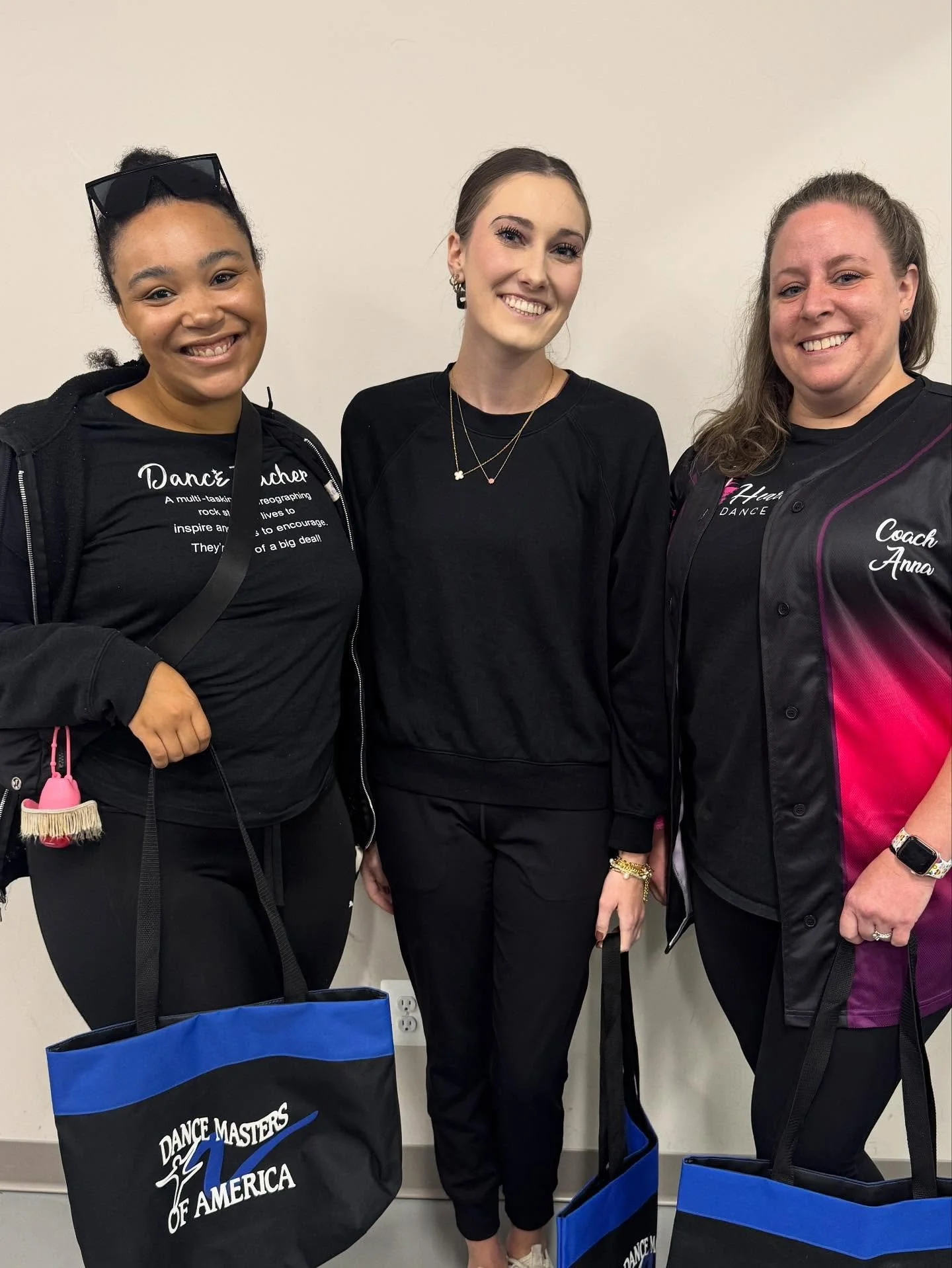 Congratulations to our new Chapter 17 Members! Kara Huff, Emma Miller, and Anna Riccardo were obligated today 😊

Huge congratulations also to Pat Kelbaugh, for achieving the tremendous milestone of 50 Year Membership!!

@kara_anne13 @emmamiller.671 