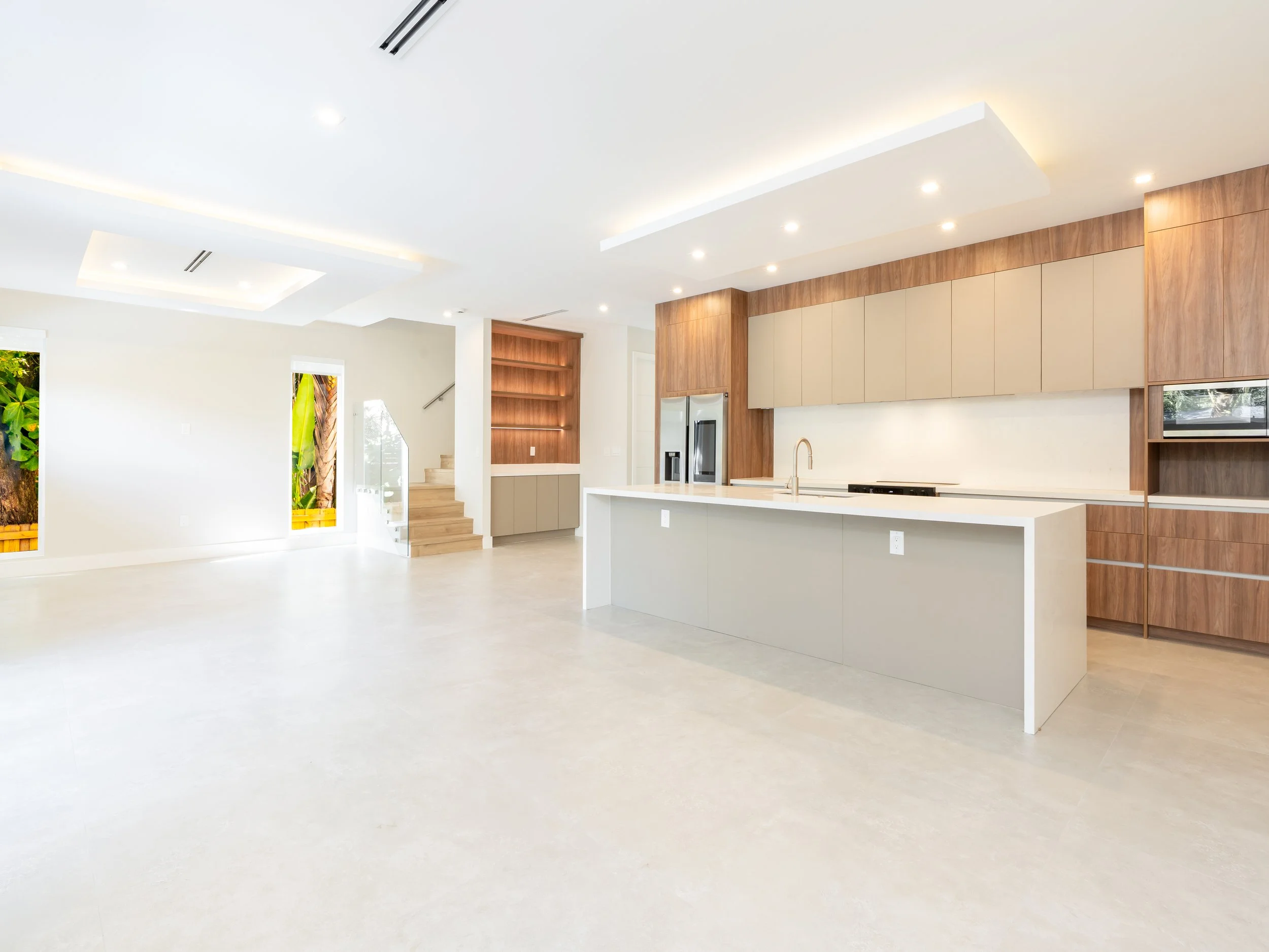 13. 1701 SW 23rd St Interior.JPG