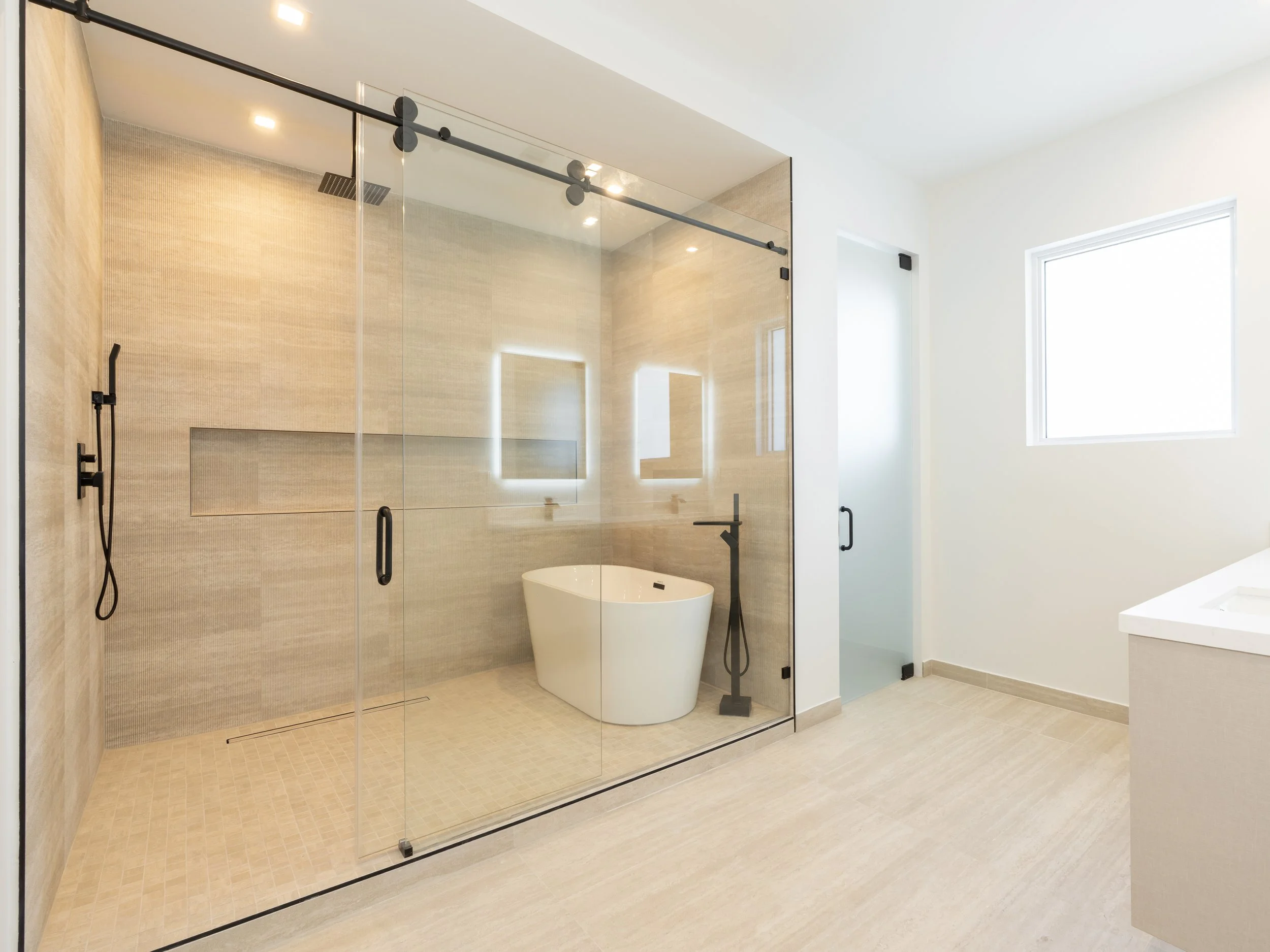 23. 1701 SW 23rd St Interior.JPG