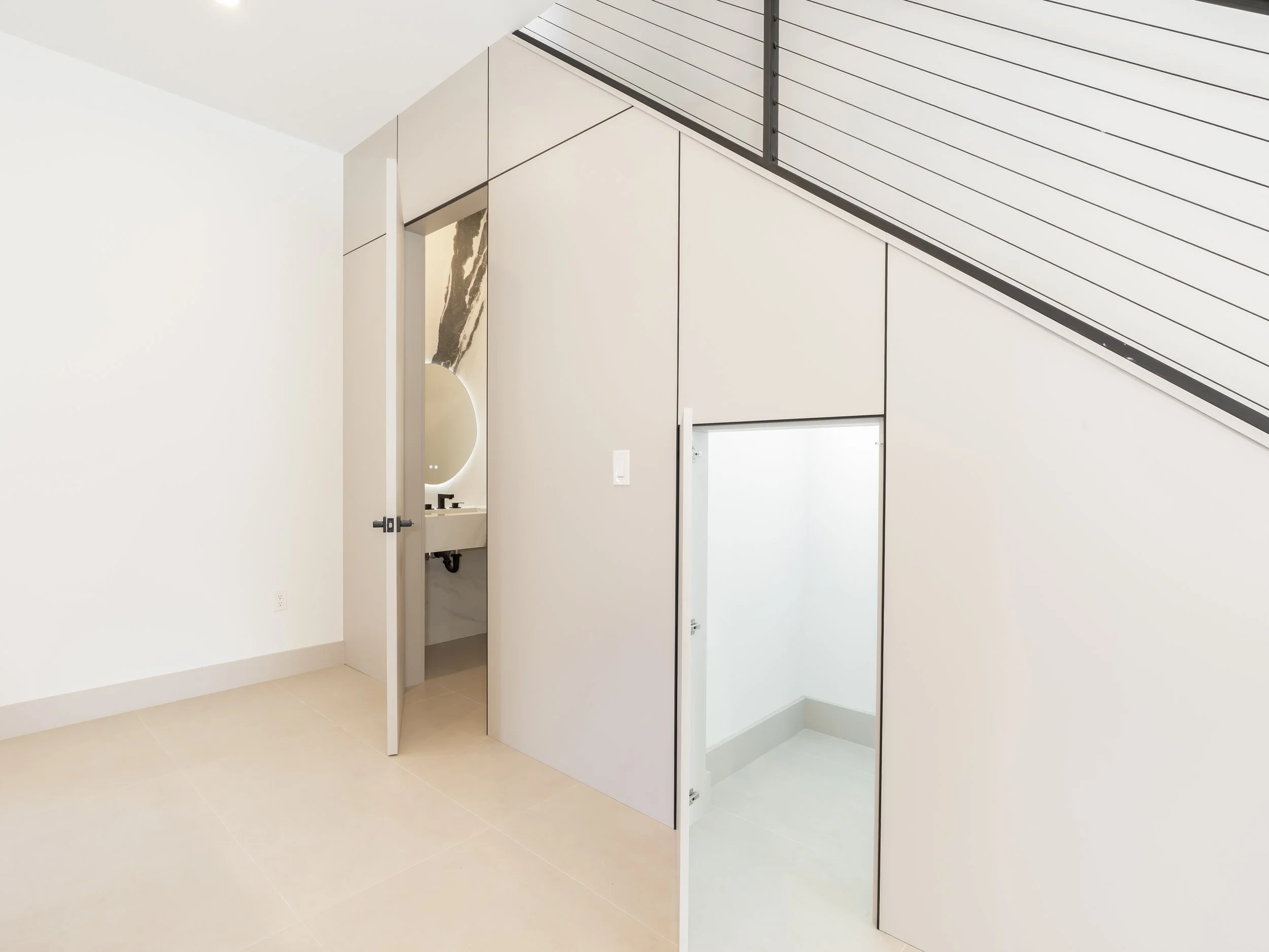 13. 721 SW 7th Ave Interior.JPG