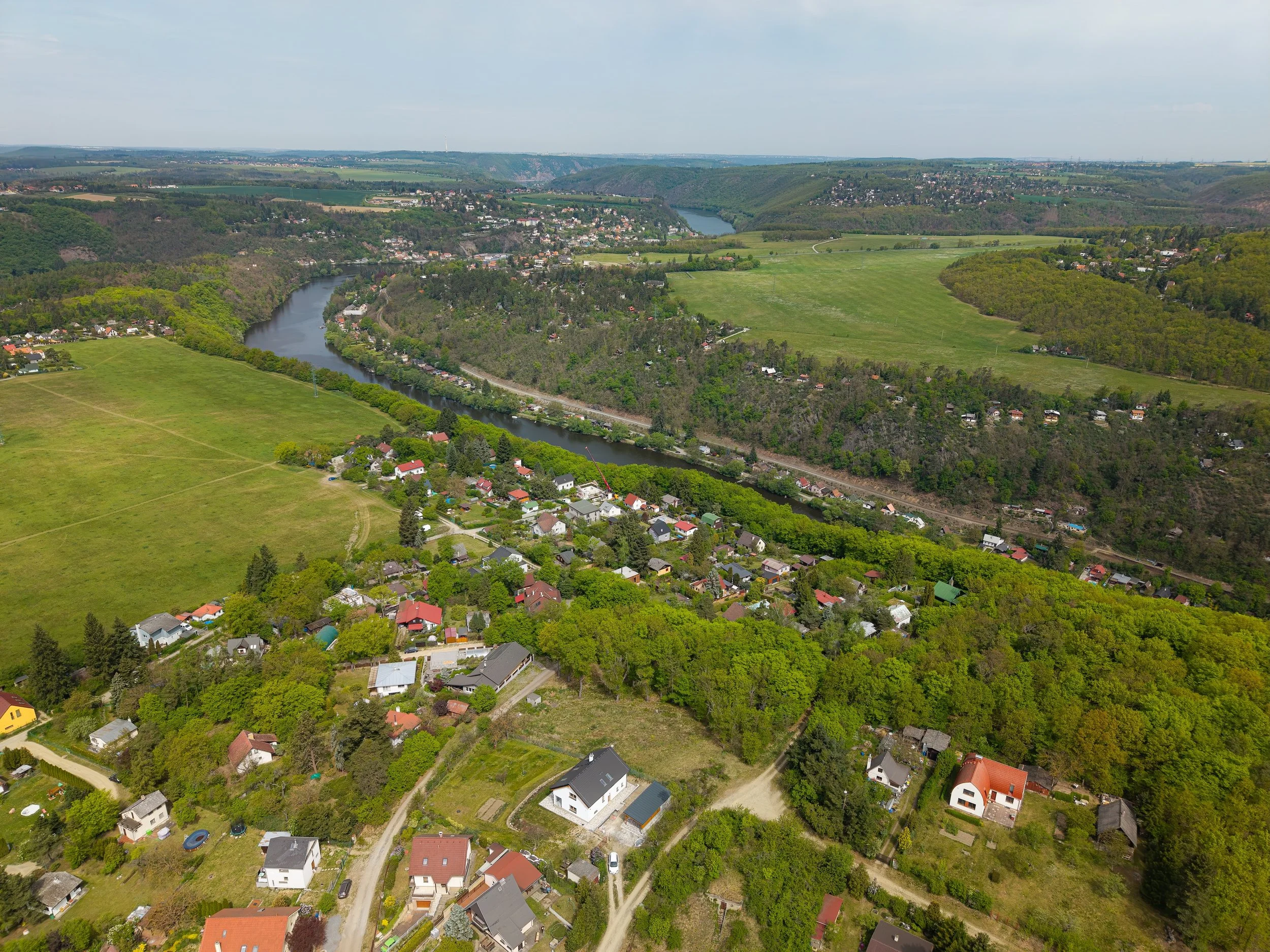 Pozemek Hradištko-3.jpg