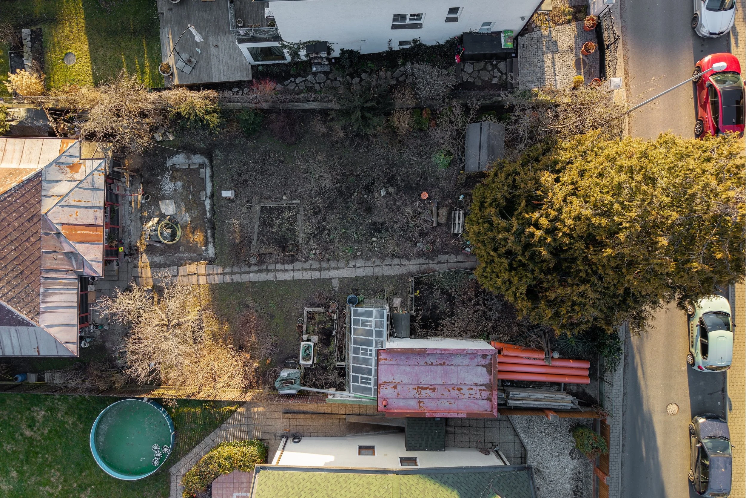 Kyje clean HQ-13.jpg