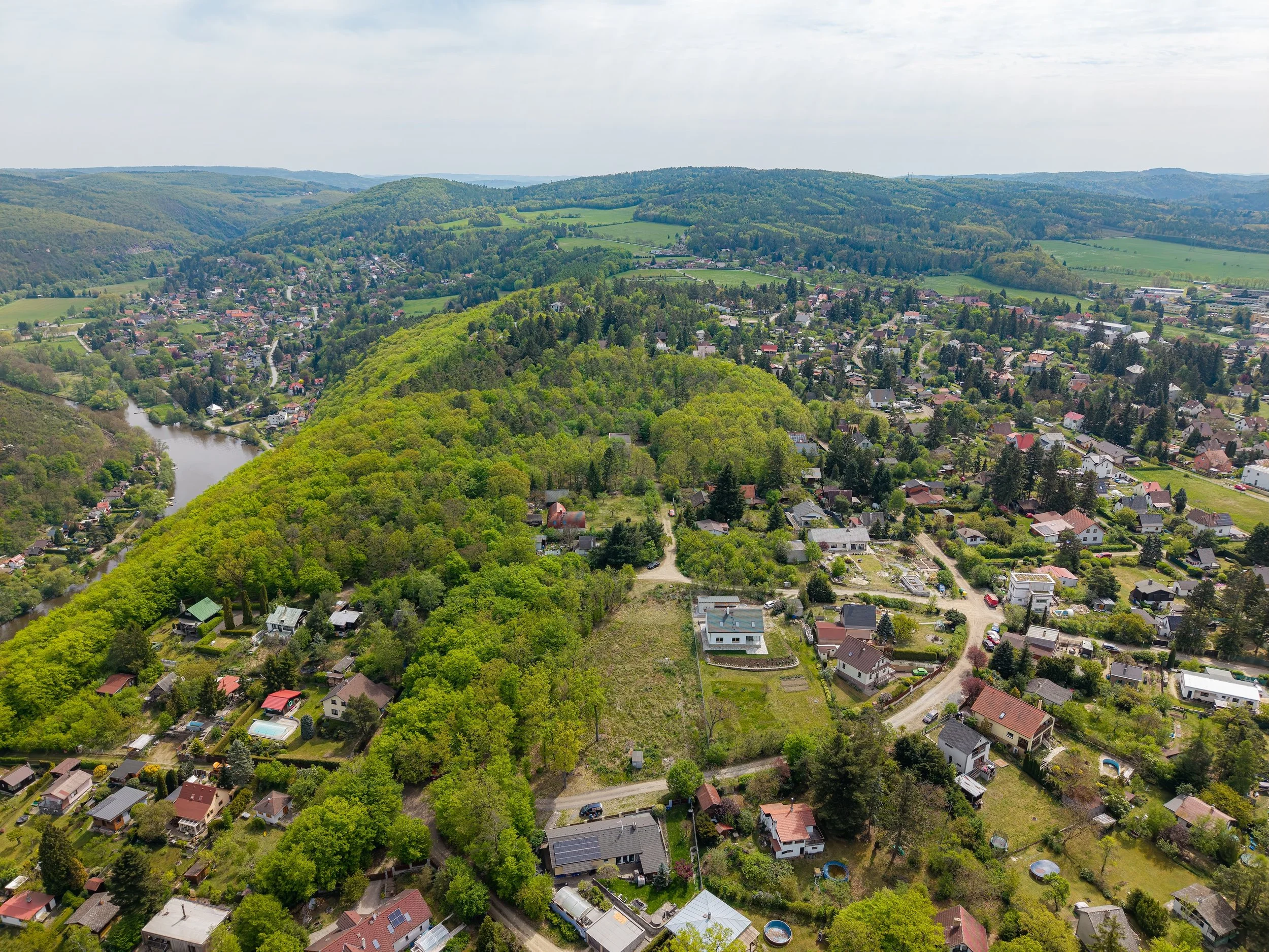 Pozemek Hradištko-9.jpg
