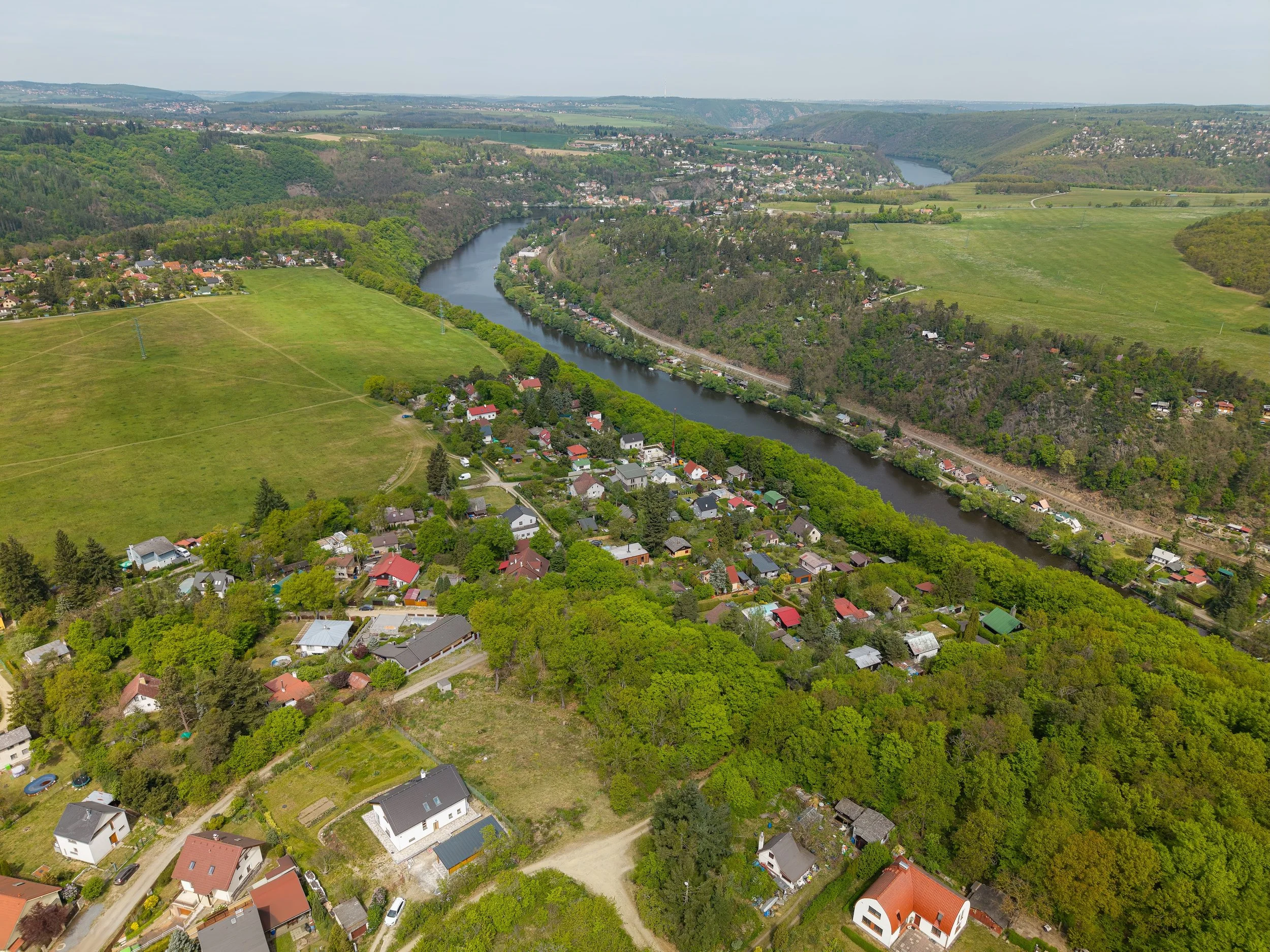 Pozemek Hradištko-4.jpg