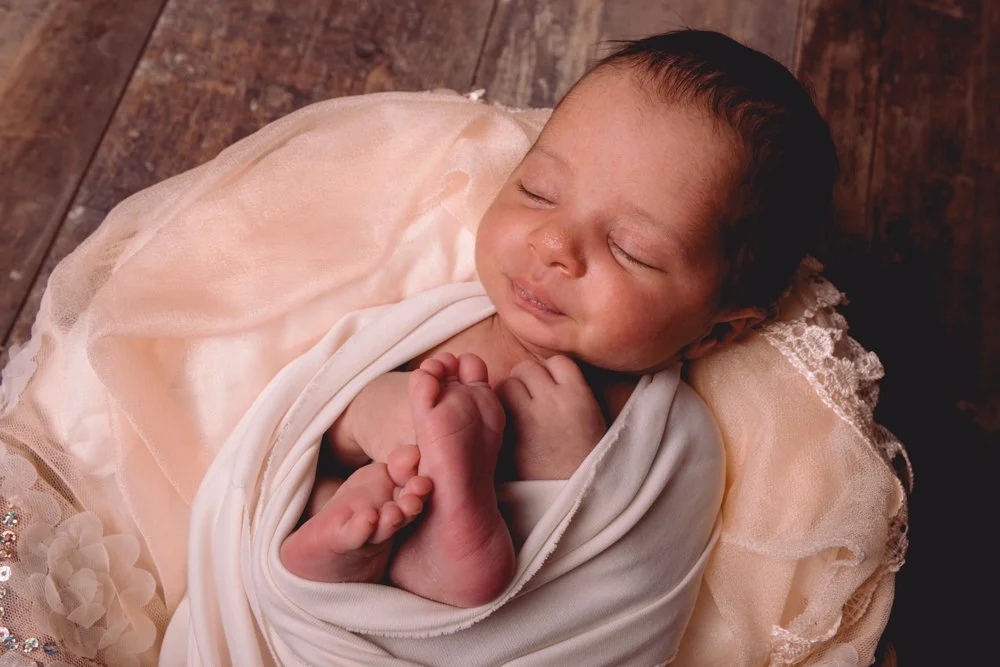 Muret-Photo-Naissance-Bébé-Métisse