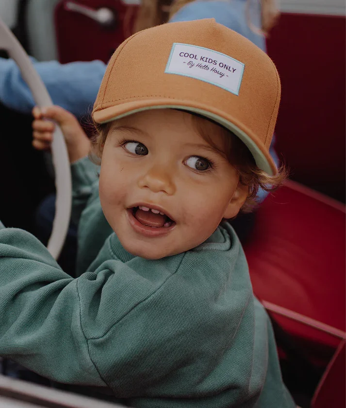 casquette-enfants-bebes-cool-kids-only-marron-hello-hossy.webp