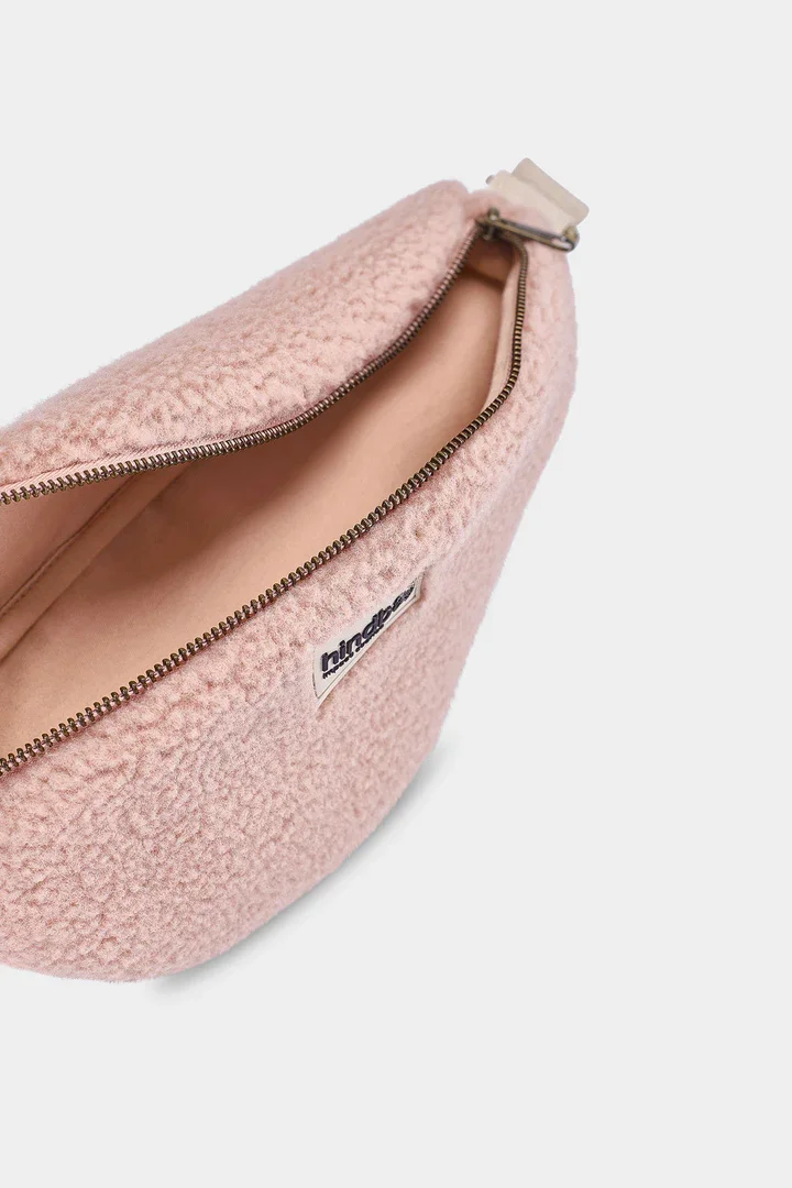46banane-olivia-teddy-rose-poudre-interieur-packshot-hindbag_29c74996-db6a-4568-ba62-c695f2ed9c59_720x.webp