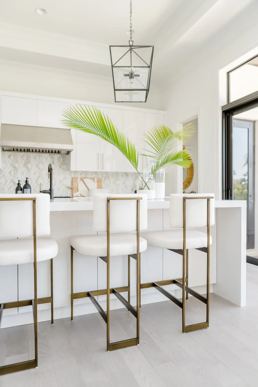 1412ThatchPalm_Set01_031_EwebLR.jpg