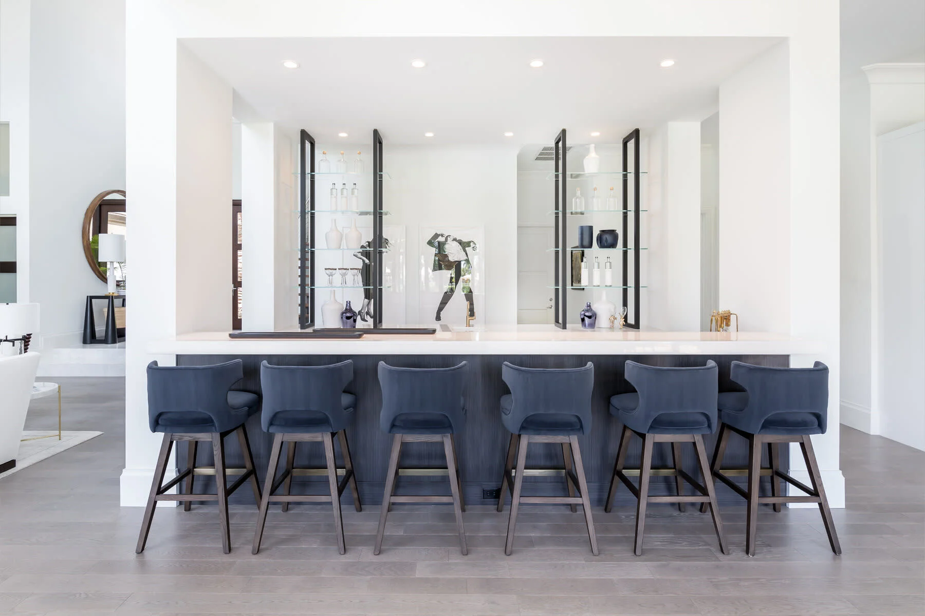 1412ThatchPalm_Set02_Bar_web.jpg