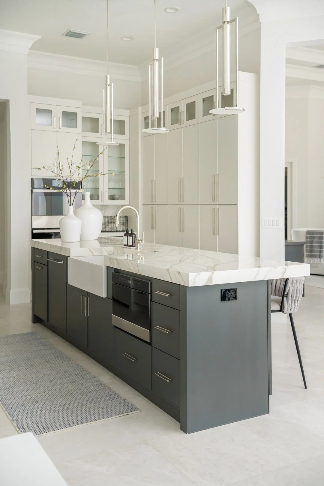 KMID-205Emilia-D-102-LR.jpg