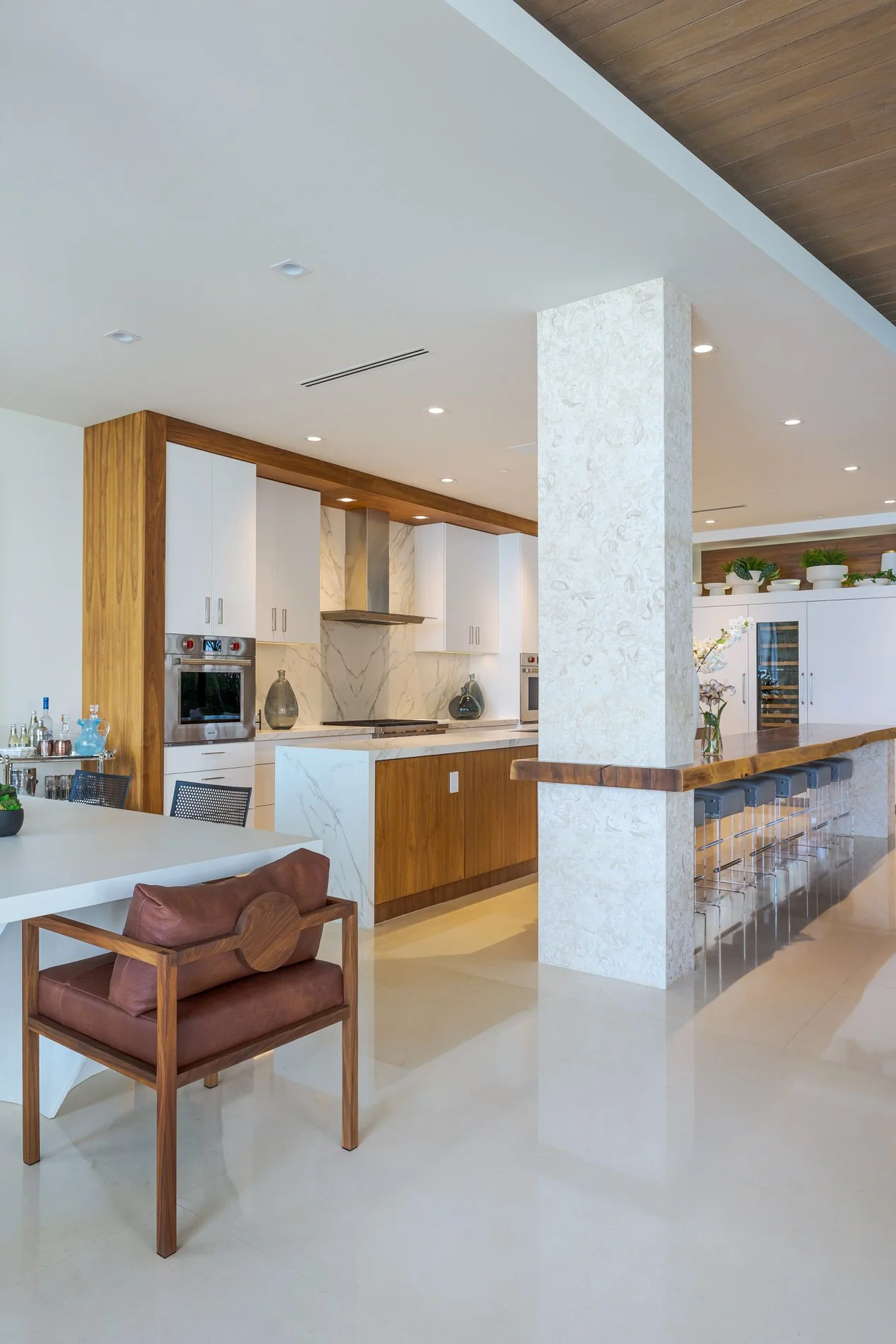 24-4521-Kitchen-024-LR.jpg