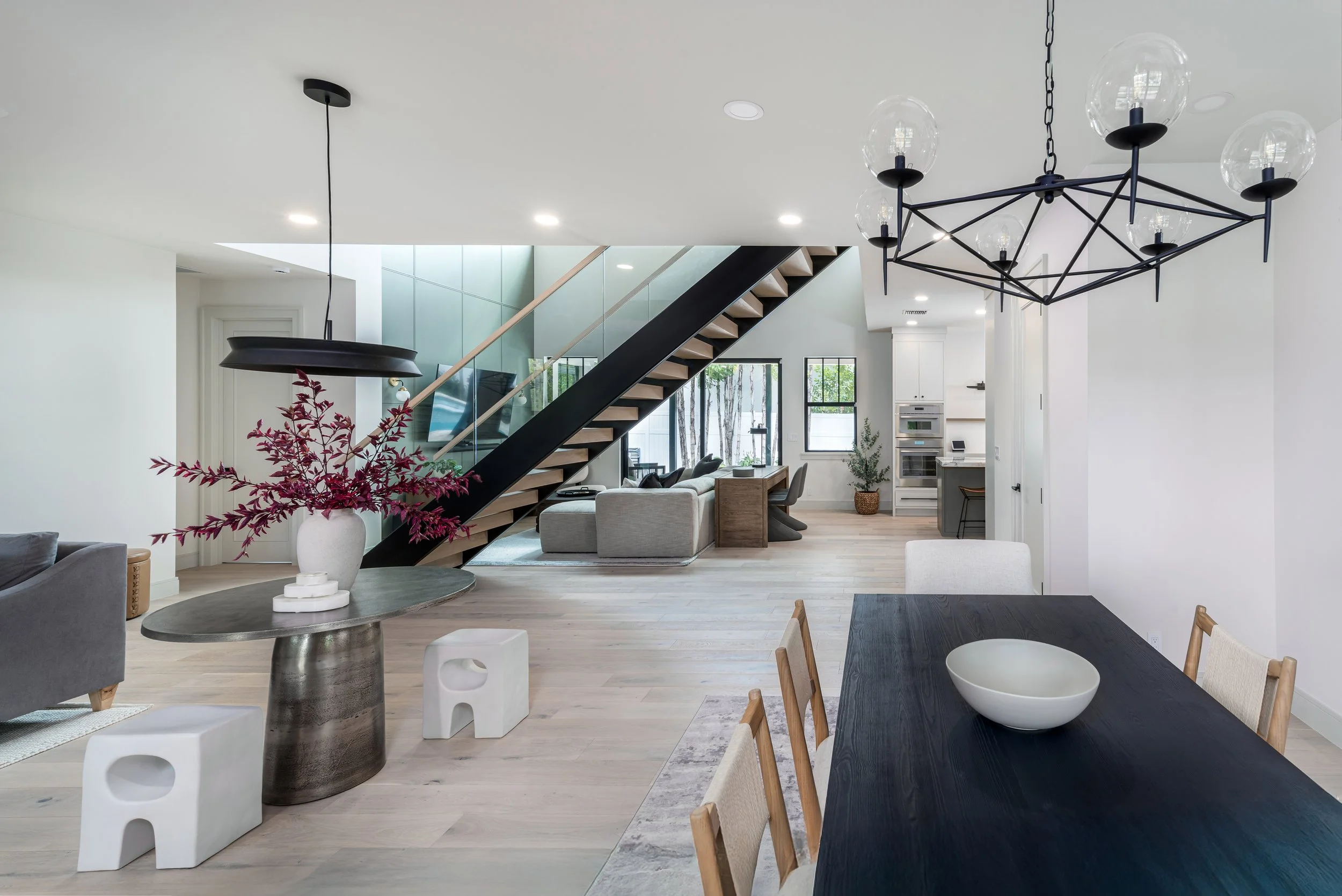 Morris_LivingDining_01-B.jpg