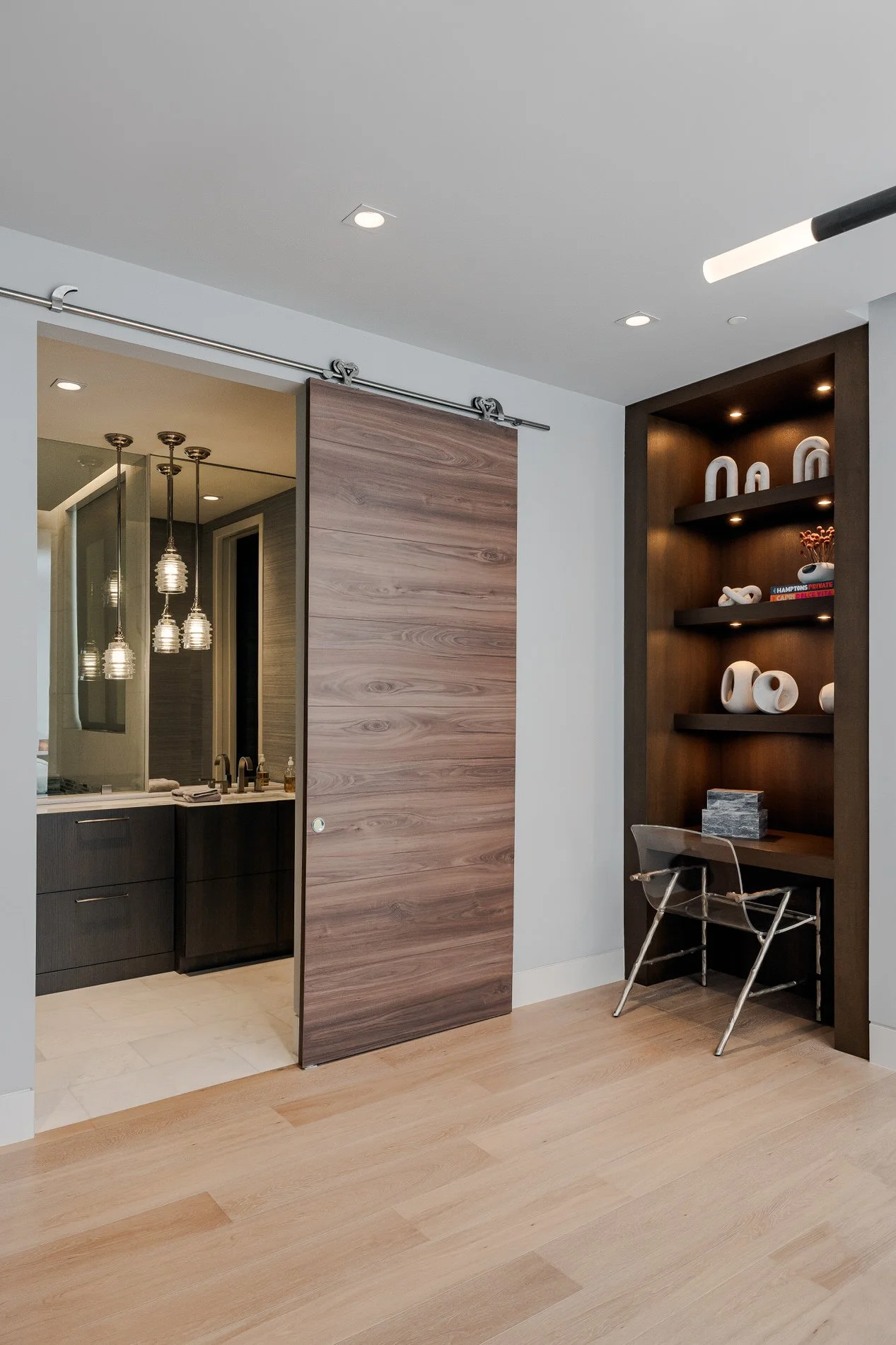 24-4521-Bed2-013-A-LR - Copy (2).jpg