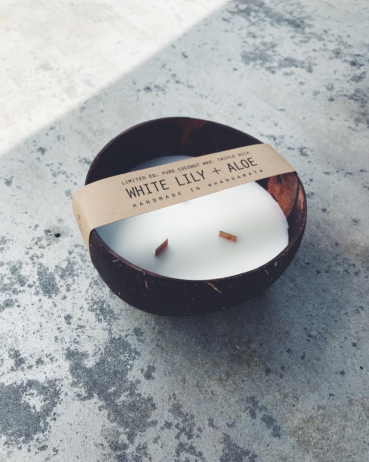 Never get bored of these deliciously scented candles by @yellowbikini_eco #coconutcandle #shoplocalnz #nzmade