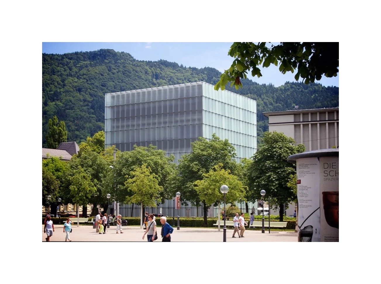 Kunsthaus Bregenz / A Glass Volume