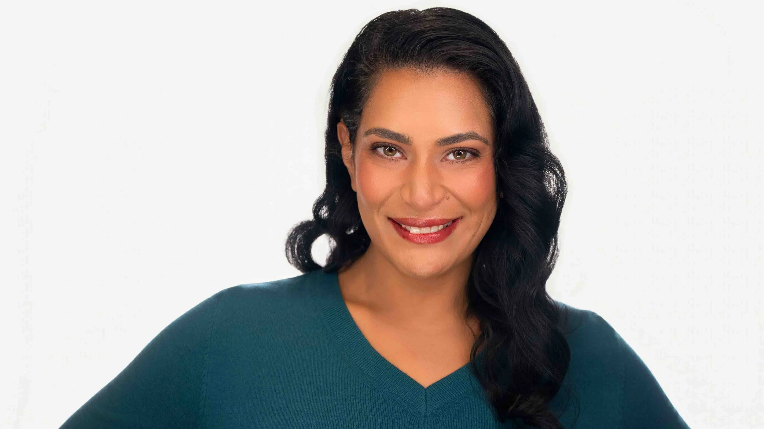 Commercial Vs Theatrical Headshots: What’s The Difference?