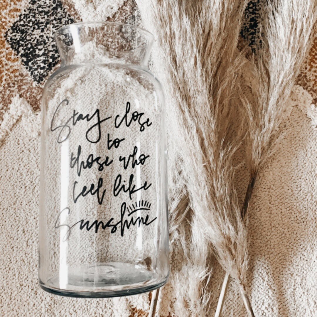 daily reminders to get the most out of life ☀️ 

adding a quote to classic home decor can be the touch that brings a space to life.

get in touch with me if you have pieces that could use a makeover with some well-placed script. 

i&rsquo;m forever e