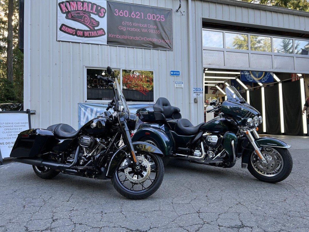 2021 Harley-Davidson Road Glide
2021 Harley-Davidson Tri Glide
👉🏼 Hand wash and paint decontamination
👉🏼 2 stage paint correction to remove moderate scratches and paint defects
👉🏼 Ceramic Coating applied to the paint
👉🏼 Leather Coating applie