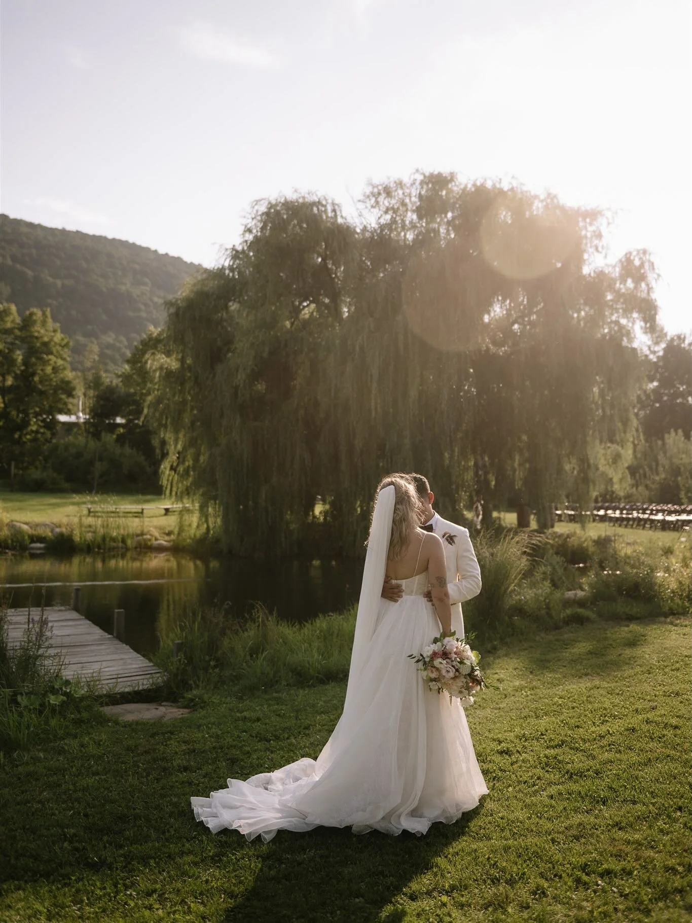 Contrary to popular culture a wedding is not a photo shoot 🙂&zwj;&harr;️

The advice I share with all my couples: be present on your day, feel every emotion, that&rsquo;s what creates beautiful photos ✨