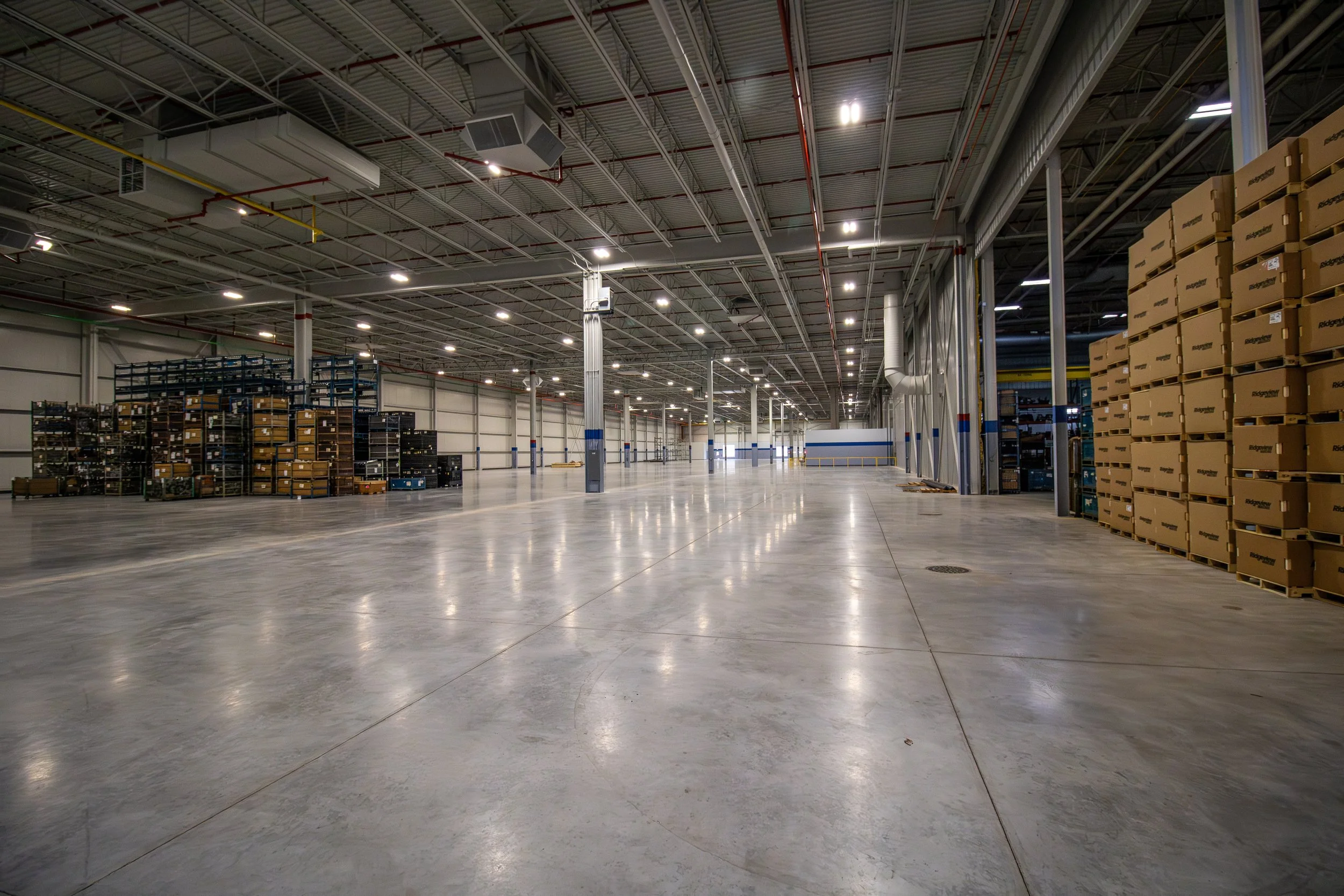 Electrical installation for Ridgeview Industries’ 90,000 sq-ft facility expansion.